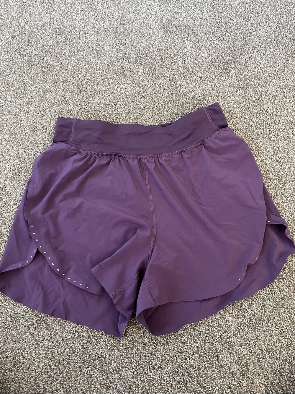 Lululemon Fast And Free Classic Split Shorts 4 grape thistle